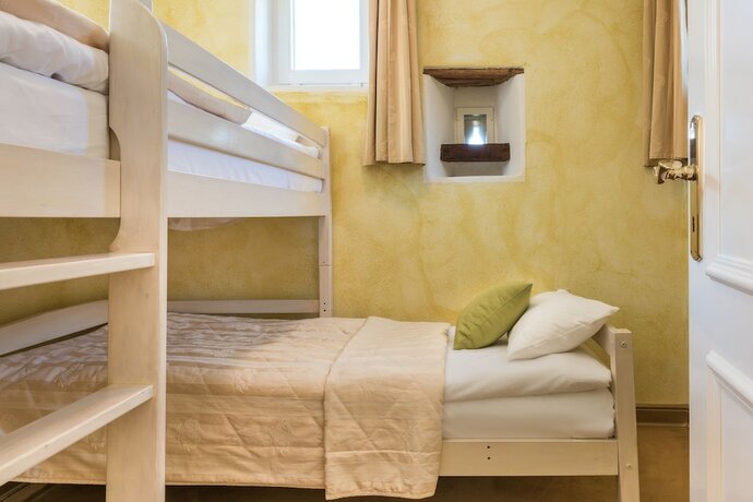 Imagen general del Hotel Burg Heimerzheim. Foto 12