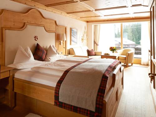 Imagen de la habitación del Hotel Burg Oberlech. Foto 8