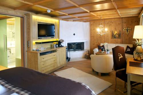 Imagen de la habitación del Hotel Burg Oberlech. Foto 10