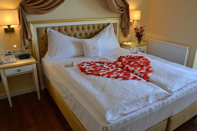 Imagen de la habitación del Hotel Burg Staufenberg. Foto 9