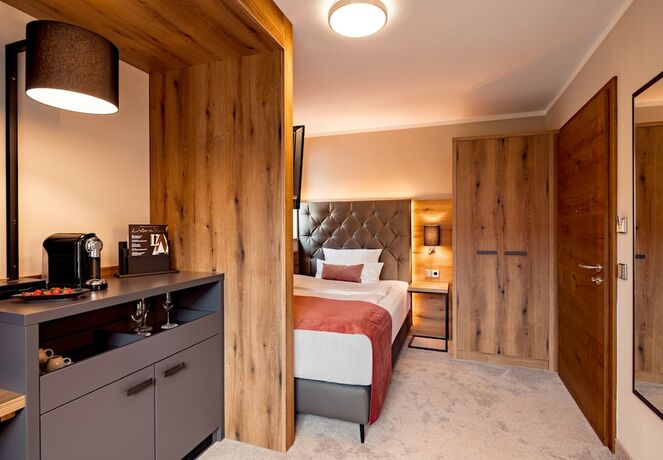 Imagen de la habitación del Hotel Burg Staufeneck. Foto 11