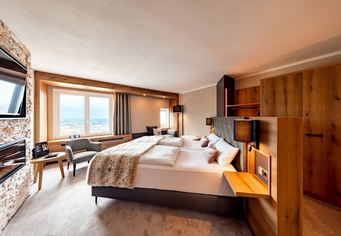 Imagen de la habitación del Hotel Burg Staufeneck. Foto 16