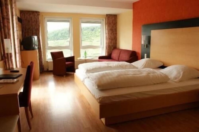 Imagen de la habitación del Hotel Burg-Hotel. Foto 10