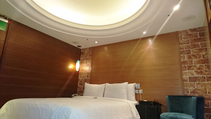 Imagen de la habitación del Hotel Burgary. Foto 4