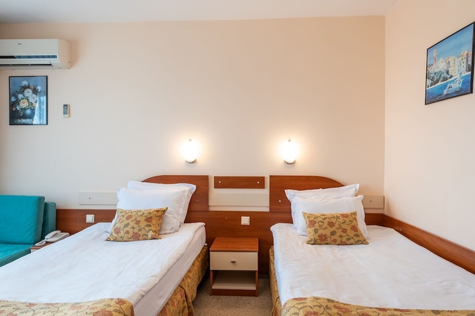 Imagen de la habitación del Hotel Burgas Beach. Foto 7