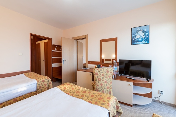 Imagen de la habitación del Hotel Burgas Beach. Foto 8