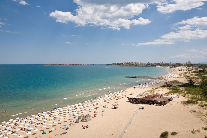 Imagen de la habitación del Hotel Burgas Beach. Foto 10