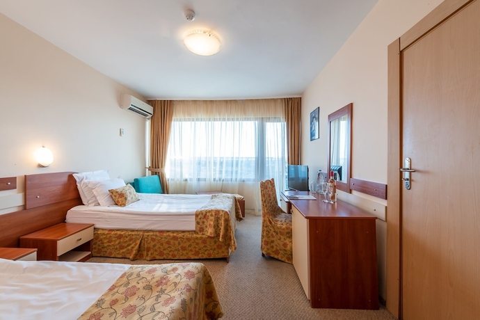 Imagen de la habitación del Hotel Burgas Beach. Foto 12