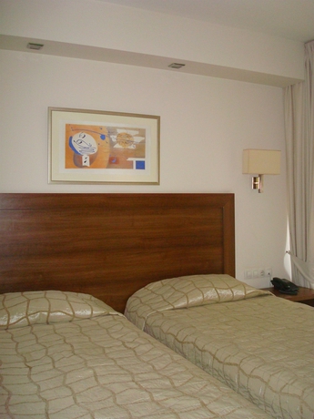 Imagen de la habitación del Hotel Burgas. Foto 3
