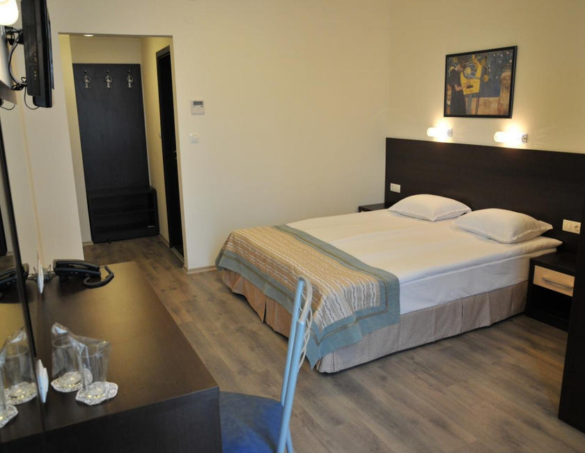 Imagen general del Hotel Burgas Free University. Foto 1