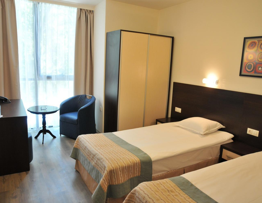 Imagen general del Hotel Burgas Free University. Foto 17
