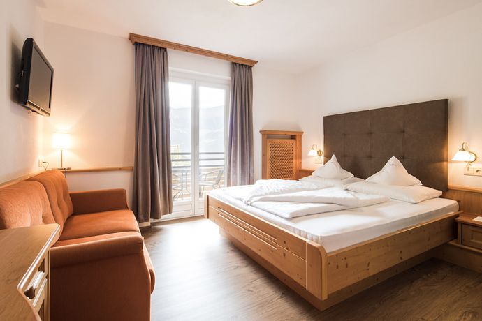 Imagen de la habitación del Hotel Burgaunerhof. Foto 12