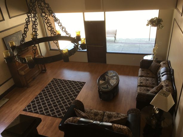 Imagen de los interiores del Hotel Burgess. Foto 18