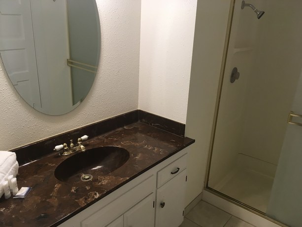 Imagen de la habitación del Hotel Burgess. Foto 15