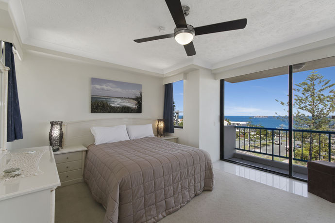 Imagen de los interiores del Hotel Burgess @ Kings Beach Apartments. Foto 14