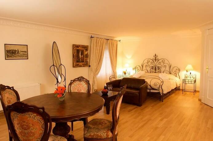 Imagen de la habitación del Hotel Burghaus and Villa Kronenburg. Foto 17