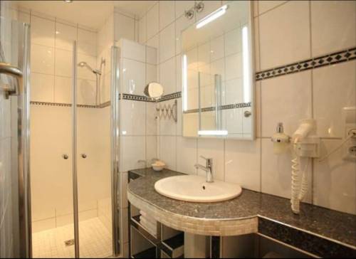Imagen de la habitación del Hotel Burg-hotel Cochem. Foto 9