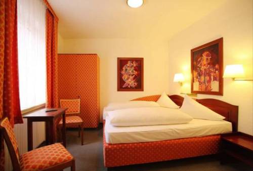 Imagen de la habitación del Hotel Burg-hotel Cochem. Foto 12