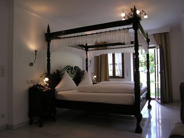 Imagen de la habitación del Hotel Burg-hotel Relais Du Silence. Foto 2