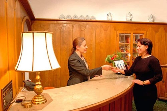 Imagen de los interiores del Hotel Burg-hotel Relais Du Silence. Foto 19