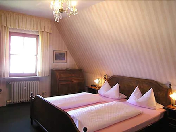 Imagen de la habitación del Hotel Burg-hotel Relais Du Silence. Foto 17