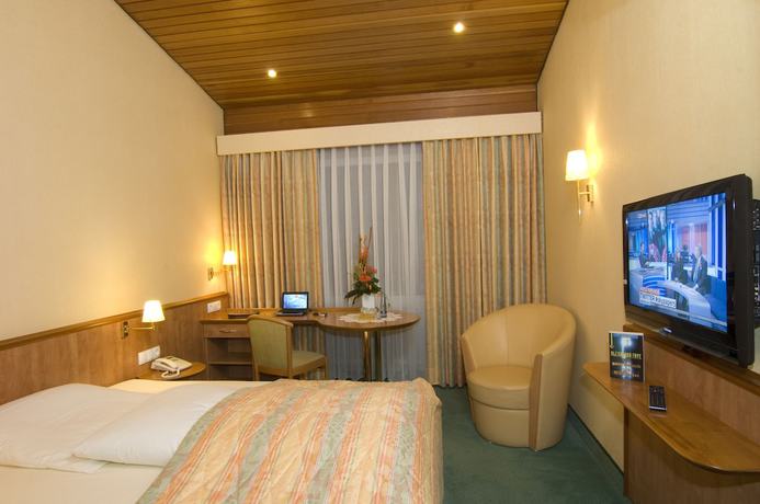 Imagen de la habitación del Hotel Burghotel, Weiler ob Helfenstein. Foto 10