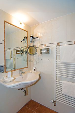 Imagen de la habitación del Hotel Burghotel, Weiler ob Helfenstein. Foto 11