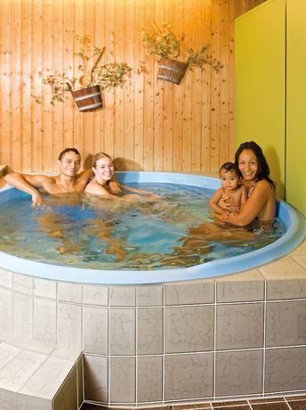 Imagen de la piscina del Hotel Burghotel, Weiler ob Helfenstein. Foto 20