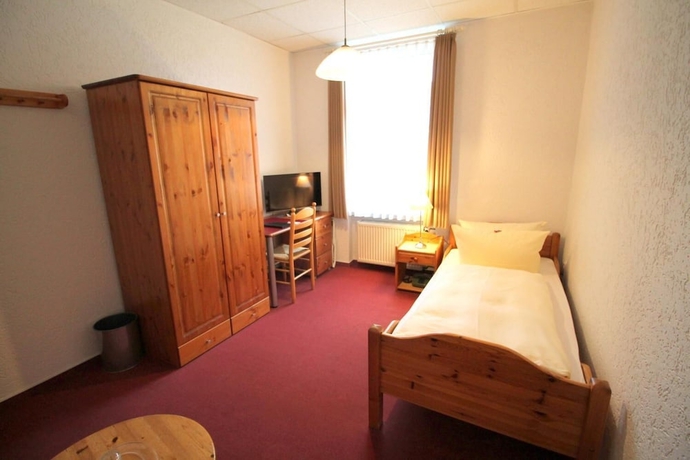 Imagen de la habitación del Hotel Burgk. Foto 12