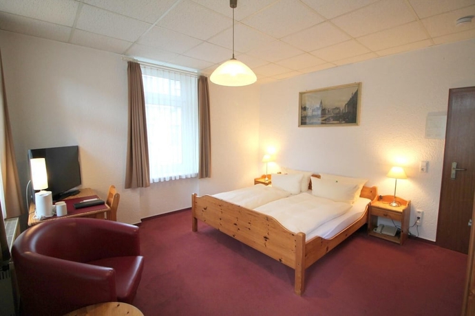 Imagen de la habitación del Hotel Burgk. Foto 13