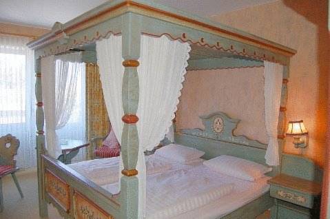 Imagen de la habitación del Hotel Burg-klause. Foto 5