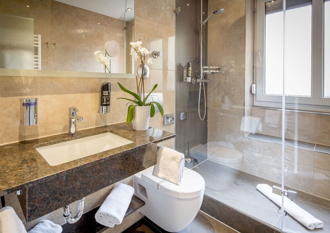 Imagen de la habitación del Hotel Burgschmiet. Foto 9