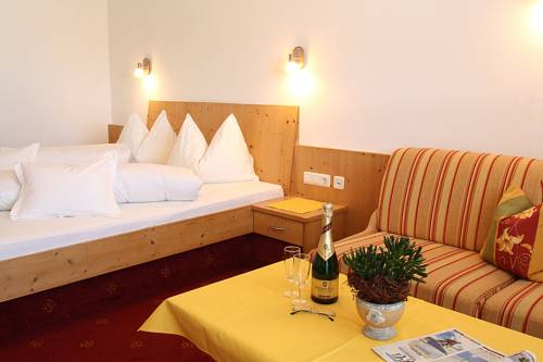 Imagen de la habitación del Hotel Burgstein. Foto 2