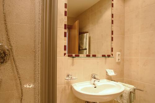 Imagen de la habitación del Hotel Burgstein. Foto 4