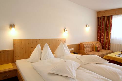 Imagen de la habitación del Hotel Burgstein. Foto 7