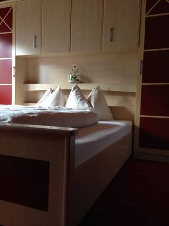 Imagen de la habitación del Hotel Burgstein. Foto 14
