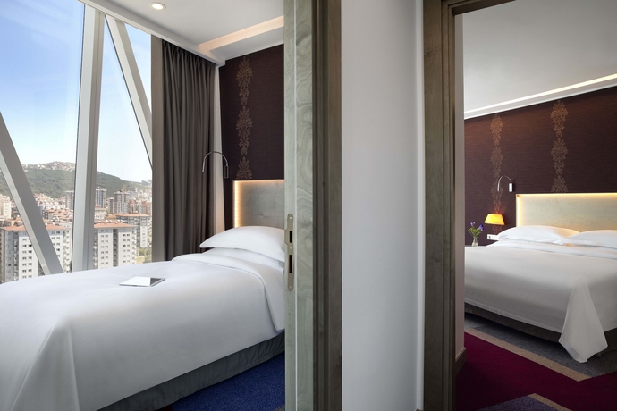 Imagen de la habitación del Hotel Burgu Arjaan by Rotana. Foto 4