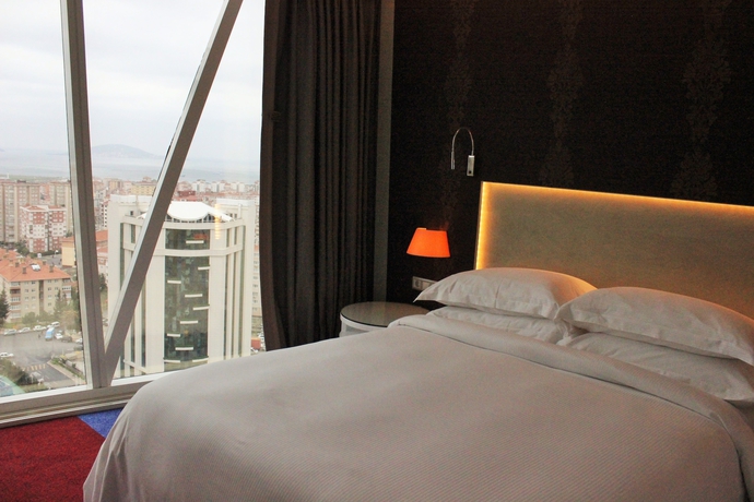 Imagen de la habitación del Hotel Burgu Arjaan by Rotana. Foto 6