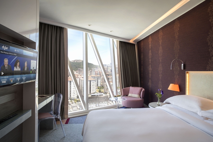 Imagen de la habitación del Hotel Burgu Arjaan by Rotana. Foto 10