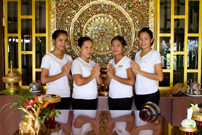 Imagen de los interiores del Hotel Buri Beach Resort. Foto 13