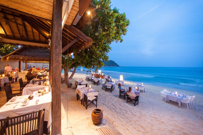 Imagen del bar/restaurante del Hotel Buri Rasa Koh Phangan. Foto 3