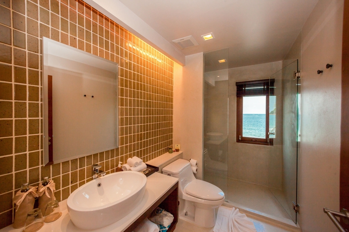 Imagen de la habitación del Hotel Buri Rasa Koh Phangan. Foto 7