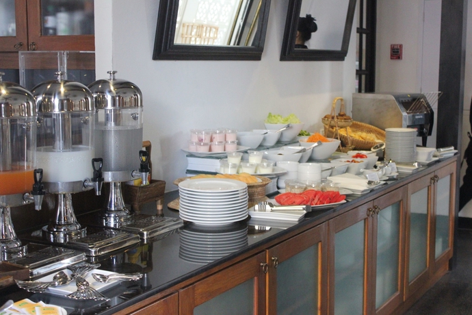 Imagen del bar/restaurante del Hotel Buri Siri. Foto 4