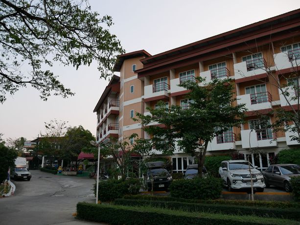 Imagen de la habitación del Hotel Buriram Siri Resort. Foto 7