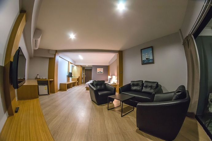 Imagen de los interiores del Hotel Buritel. Foto 6