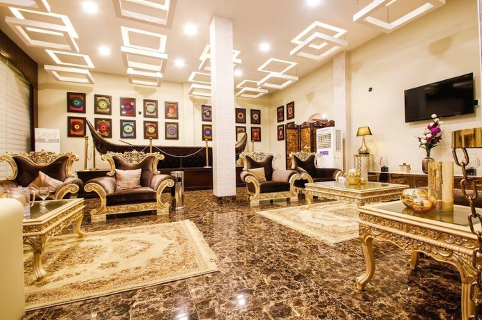 Imagen de los interiores del Hotel Burj Al Swat. Foto 19