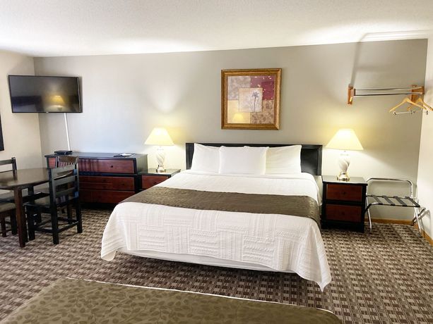 Imagen de la habitación del Hotel Burke Inn Motel and Suites. Foto 7