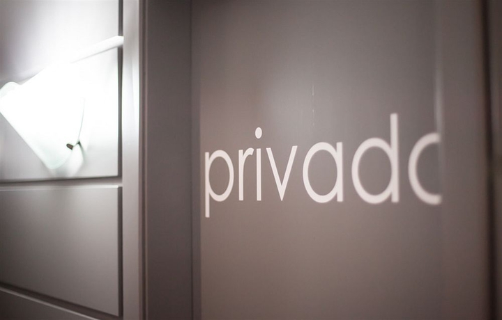 Imagen de los interiores del Hotel Burlada. Foto 9