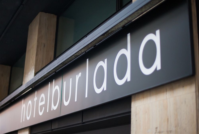 Imagen de los interiores del Hotel Burlada. Foto 11