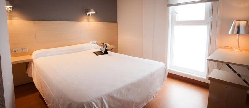 Imagen de la habitación del Hotel Burlada. Foto 4